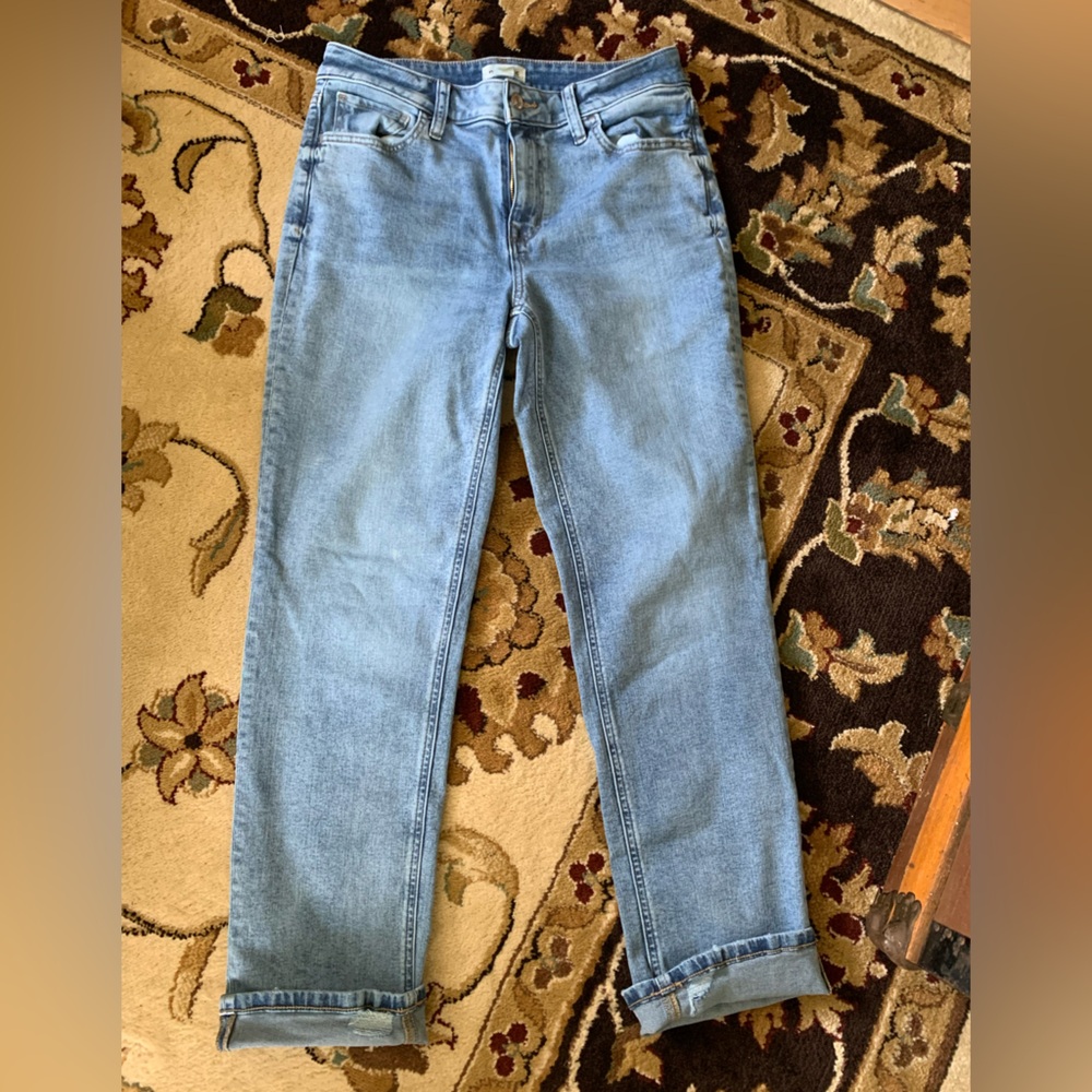 Maurices Women's Straight Leg Jeans in Light Blue